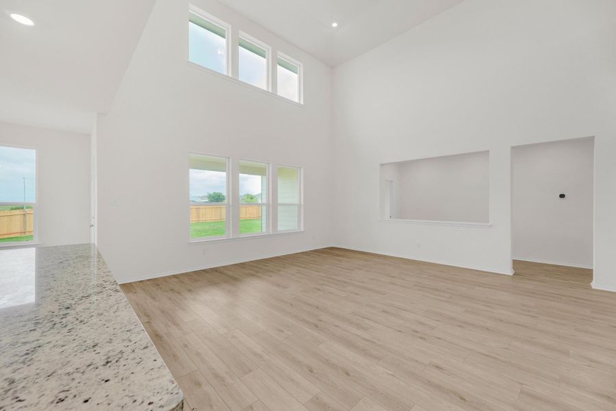 Spacious, unfurnished interior of a new home in Salerno - Hallmark Collection, Round Rock (Image 15). Spacious, unfurnished interior of a new home in Salerno - Hallmark Collection, Round Rock (Image 15).