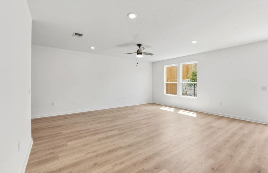 Spacious, unfurnished interior of a new home in Cameron Place, Manor (Image 25).