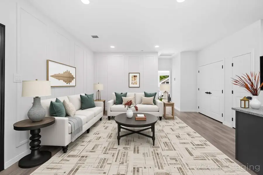 Staged Photos for Illustration Purposes Only Staged Photos for Illustration Purposes Only