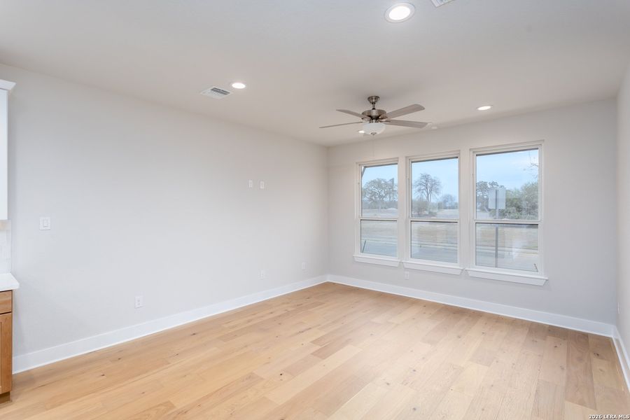Spacious, unfurnished interior of a new home in , San Antonio (Image 24).