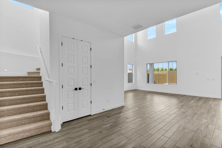 Spacious, unfurnished interior of a new home in Stonehaven, Glendale (Image 29). Spacious, unfurnished interior of a new home in Stonehaven, Glendale (Image 29).