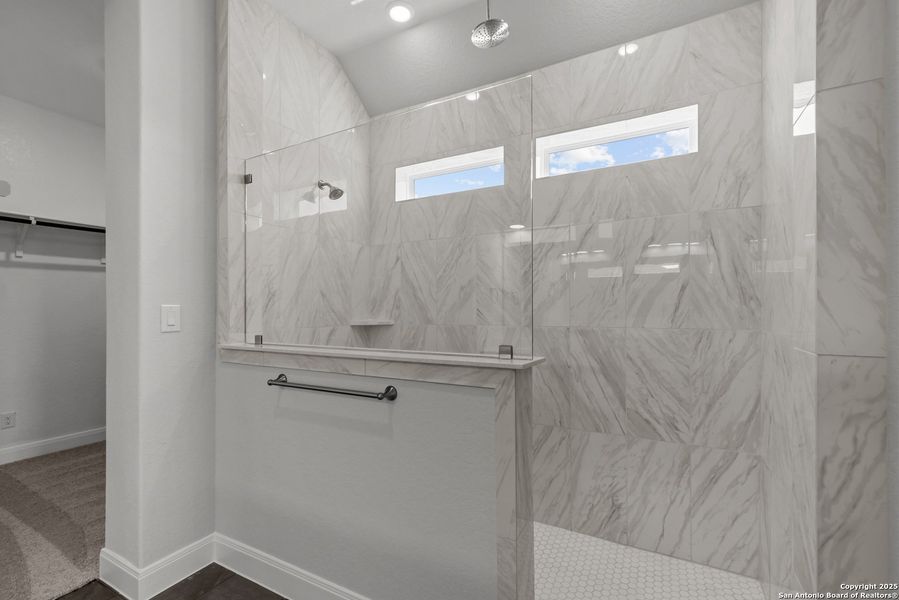 Image 6 of a home in Ladera - High Point 45'. Image 6 of a home in Ladera - High Point 45'.