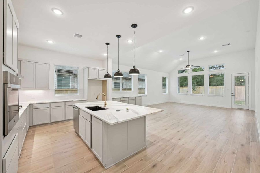 Furnished interior view inside a new home in Kresston, Montgomery (Image 10).