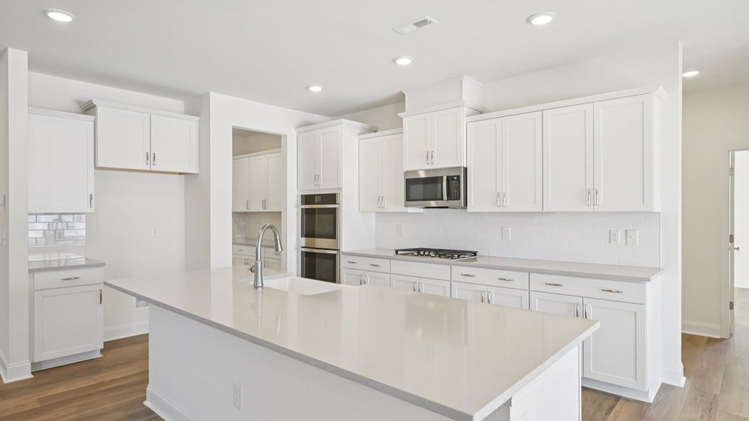 Representative furnished interior of a home built from the Norris by DRB Homes in Blake Pond, Lillington (Image 15).