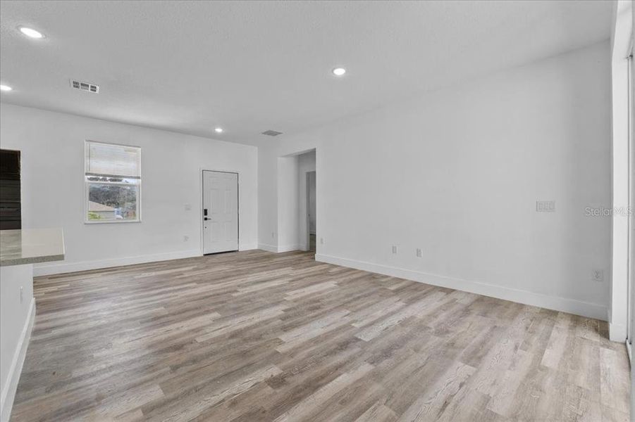 Spacious, unfurnished interior of a new home in , Avon Park (Image 16). Spacious, unfurnished interior of a new home in , Avon Park (Image 16).