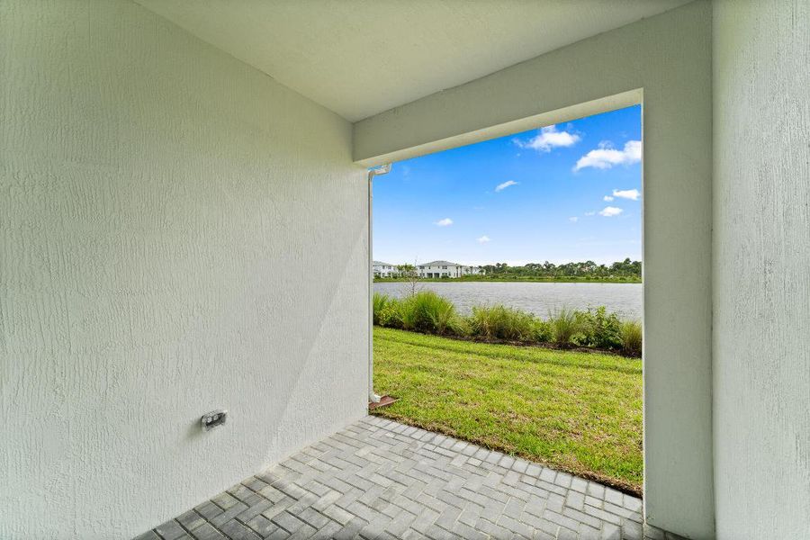 US_SEF_DYLAN_LOT 85_LANAI US_SEF_DYLAN_LOT 85_LANAI