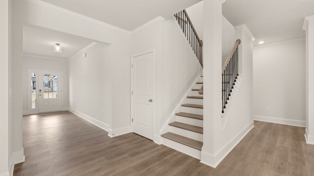 Representative unfurnished interior of a home built from the Bellview by D.R. Horton in Thalley Creek Estates, Cumming (Image 23).