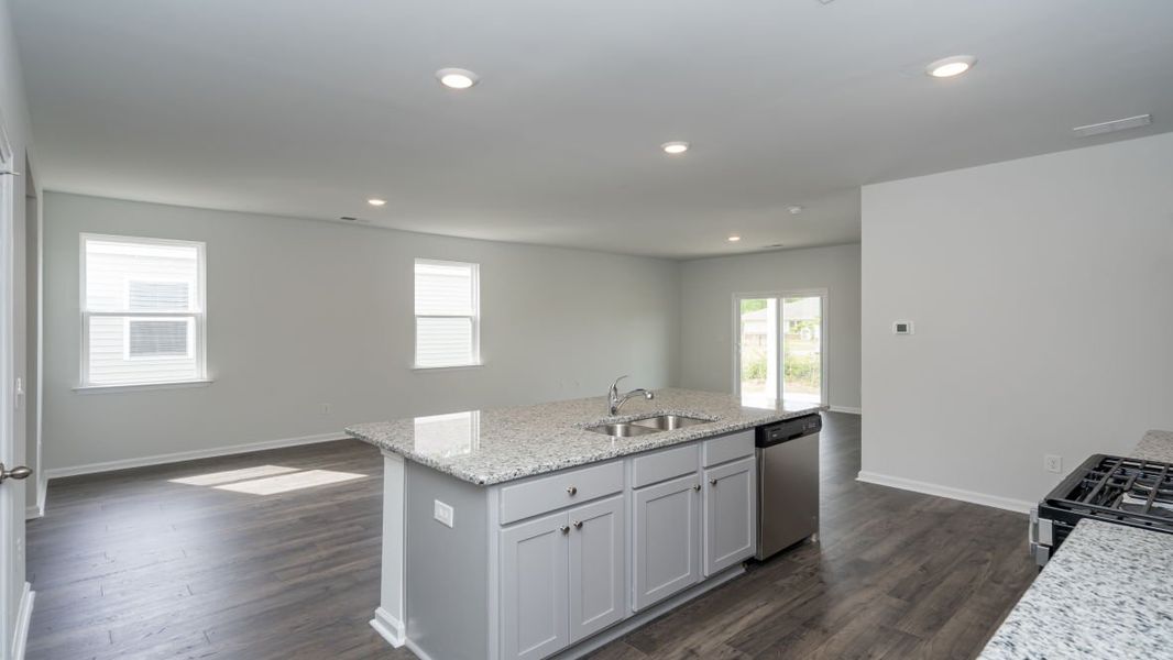 Representative furnished interior of a home built from the ROBIE by D.R. Horton in Island Green, Myrtle Beach (Image 12).