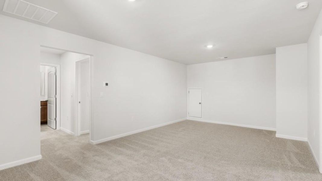Spacious, unfurnished interior of a new home in Falcon Landing, Gainesville (Image 22). Spacious, unfurnished interior of a new home in Falcon Landing, Gainesville (Image 22).