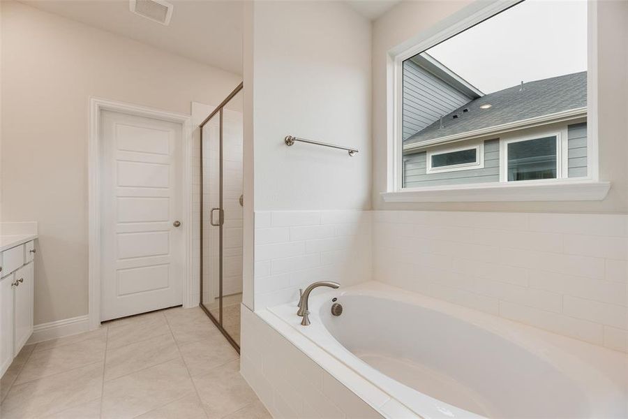 Furnished interior view inside a new home in Creekside of Crowley, Crowley (Image 6).