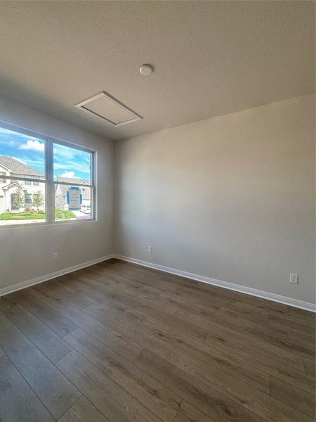 Spacious, unfurnished interior of a new home in Berry Creek Highlands, Georgetown (Image 26).
