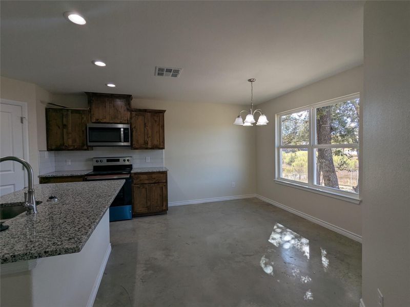 Spacious, unfurnished interior of a new home in , Lampasas (Image 2). Spacious, unfurnished interior of a new home in , Lampasas (Image 2).