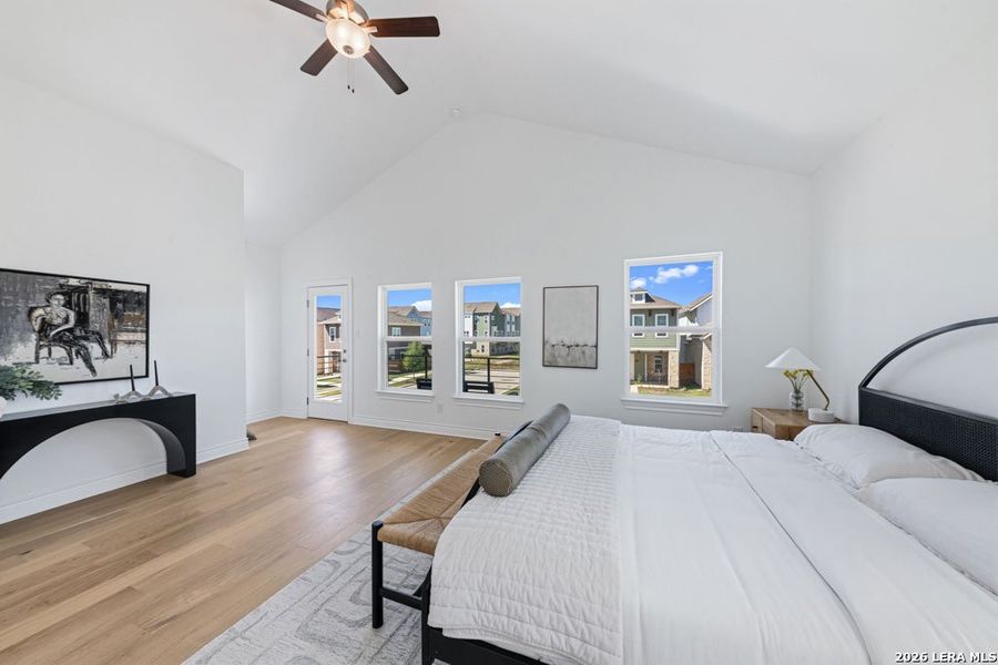 Furnished interior view inside a new home in Town Creek, New Braunfels (Image 17). Furnished interior view inside a new home in Town Creek, New Braunfels (Image 17).