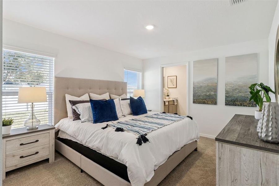 Furnished interior view inside a new home in Bradbury Creek, Haines City (Image 3).