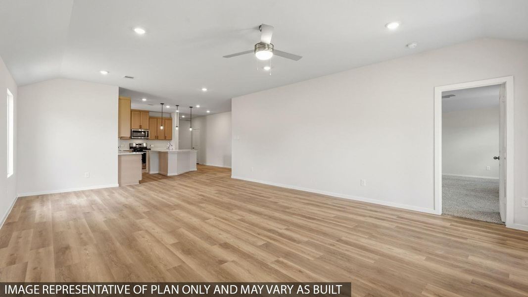 Spacious, unfurnished interior of a new home in Sunterra, Katy (Image 11).