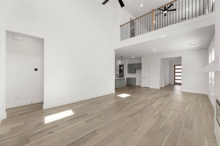 15. 817 Meadow Springs - Family (3)