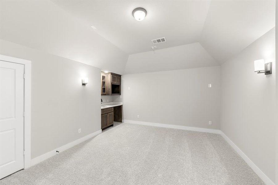 21. 14994 Chipping - Media