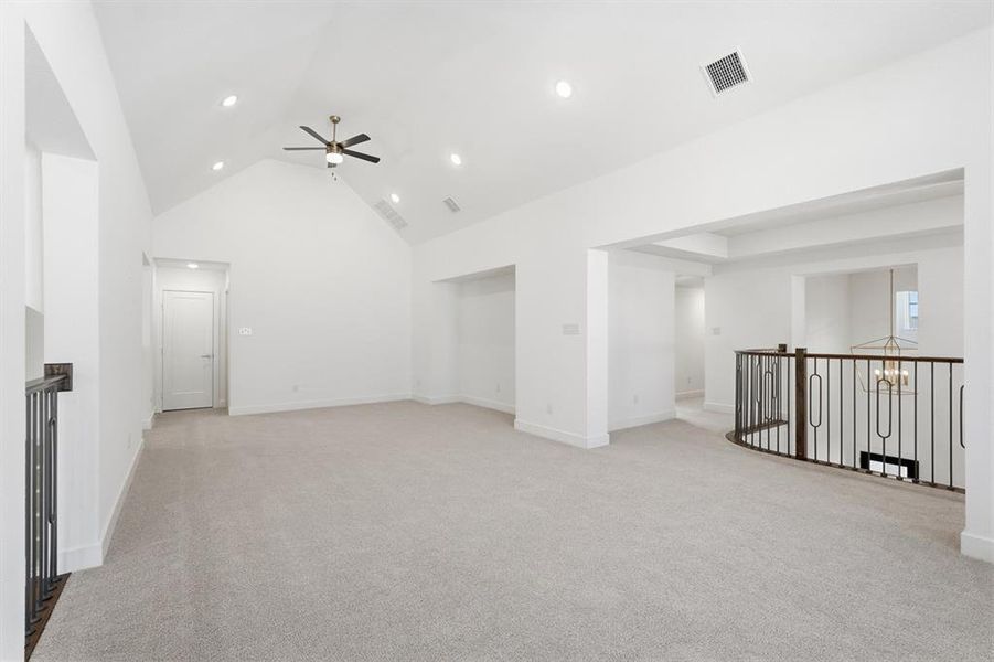 Spacious, unfurnished interior of a new home in Saddle Star Estates, Rockwall (Image 18). Spacious, unfurnished interior of a new home in Saddle Star Estates, Rockwall (Image 18).