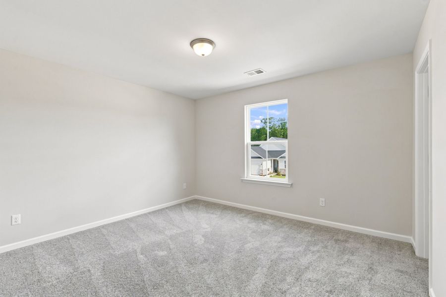 Spacious, unfurnished interior of a new home in Sweetwater Hills, Moore (Image 19).