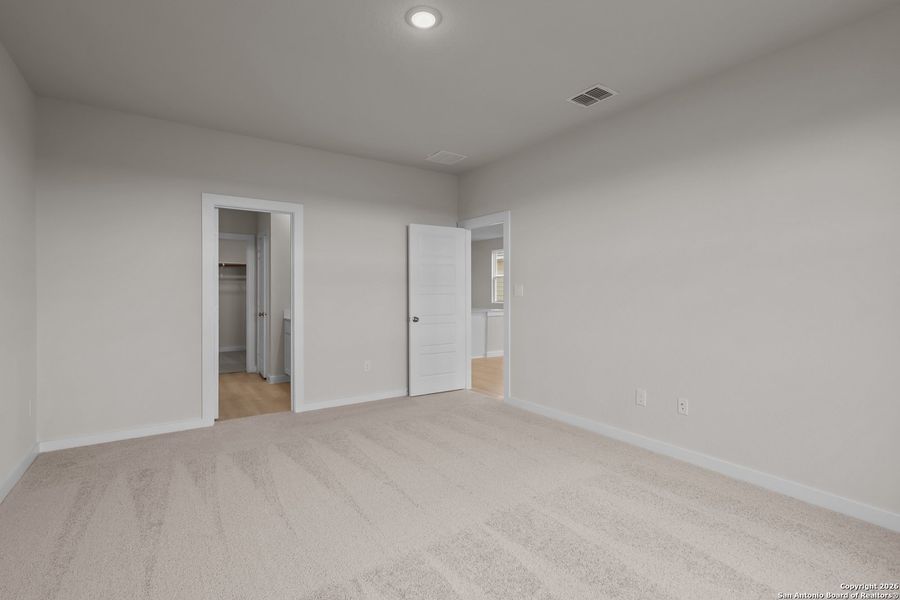 Spacious, unfurnished interior of a new home in Summerlin, San Antonio (Image 30). Spacious, unfurnished interior of a new home in Summerlin, San Antonio (Image 30).