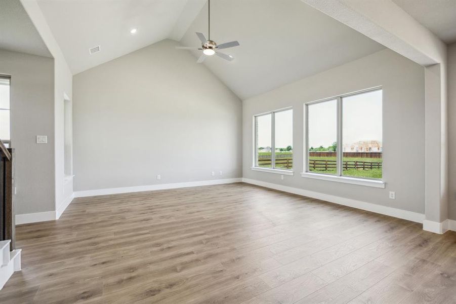 Spacious, unfurnished interior of a new home in Ellis Ranch Estates, Waxahachie (Image 14).