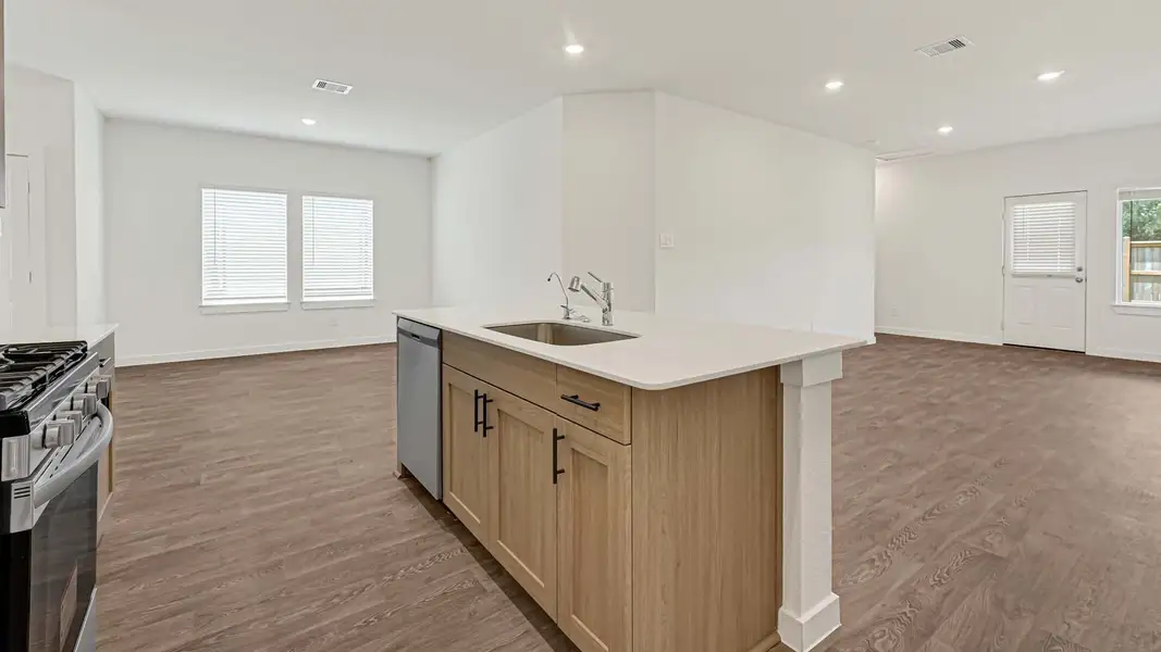 Furnished interior view inside a new home in Holly Ridge, Rosenberg (Image 9).