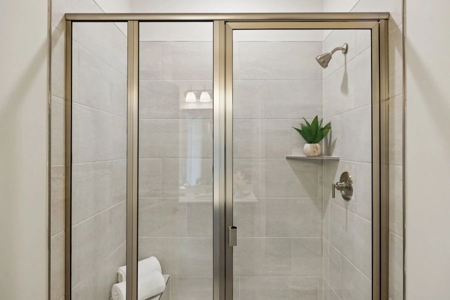 Primary Bathroom | For representation purposes only. Options and layout may vary by community and home plan. Primary Bathroom | For representation purposes only. Options and layout may vary by community and home plan.