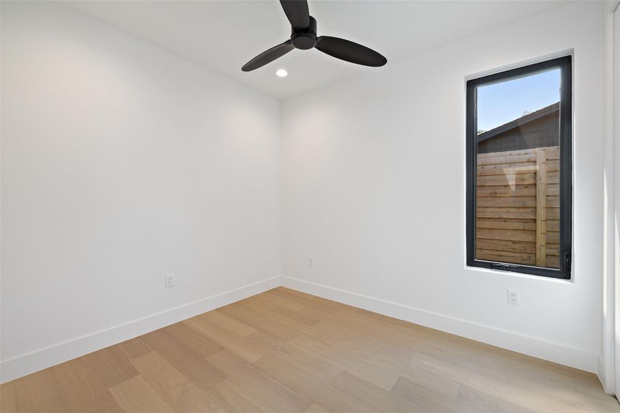 Spacious, unfurnished interior of a new home in , Austin (Image 20).