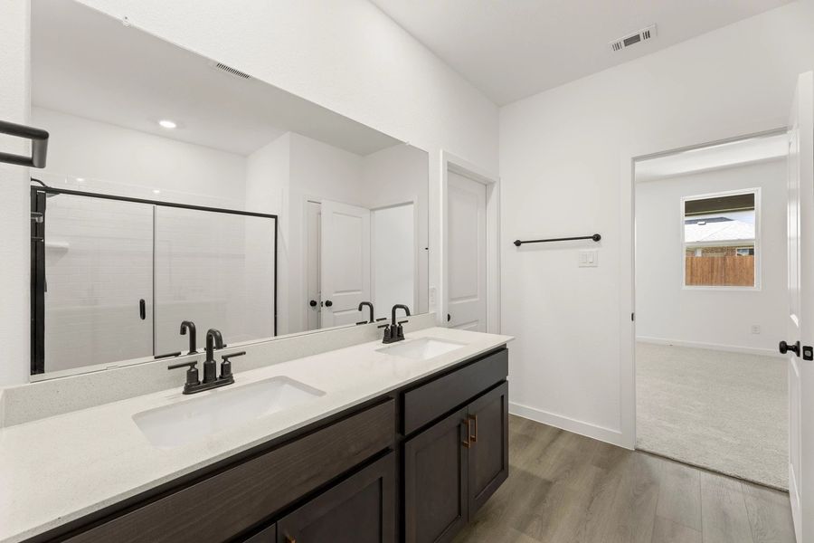 Primary Bathroom featuring the Oxford Collection