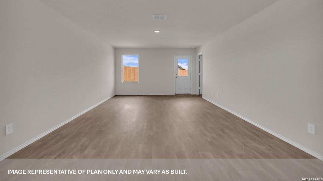 Spacious, unfurnished interior of a new home in Ladera, Luling (Image 16).