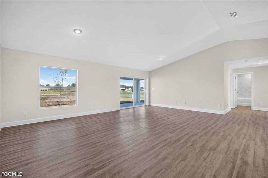 Spacious, unfurnished interior of a new home in Cape Coral, Cape Coral (Image 16). Spacious, unfurnished interior of a new home in Cape Coral, Cape Coral (Image 16).