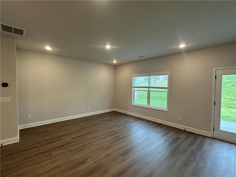 Spacious, unfurnished interior of a new home in Kentmere, Auburn (Image 18). Spacious, unfurnished interior of a new home in Kentmere, Auburn (Image 18).