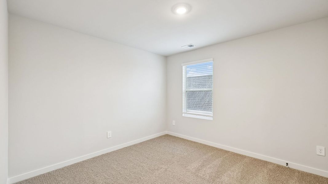 Spacious, unfurnished interior of a new home in Reserve at Hickory Ridge, Columbia (Image 44).