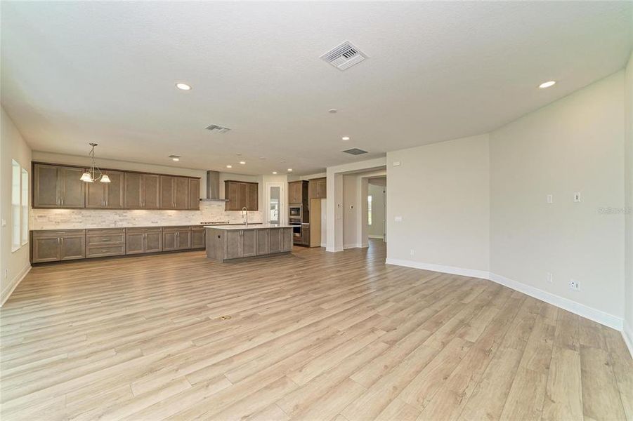 Spacious, unfurnished interior of a new home in Pasadena Woods, Pasadena Hills (Image 42).