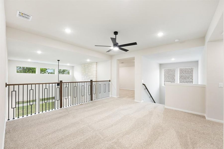 Spacious, unfurnished interior of a new home in Star Ranch, Godley (Image 25).