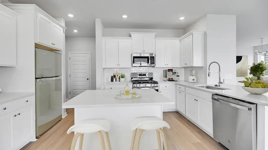 2629 Evans Kitchen 1of2 F1