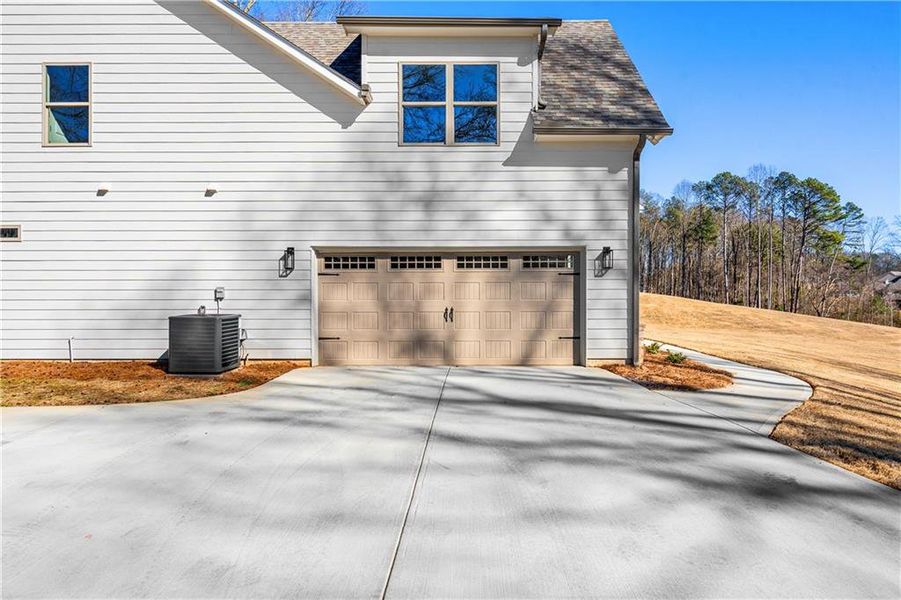 Exterior details and patio area of a home in , Jefferson (Image 3).