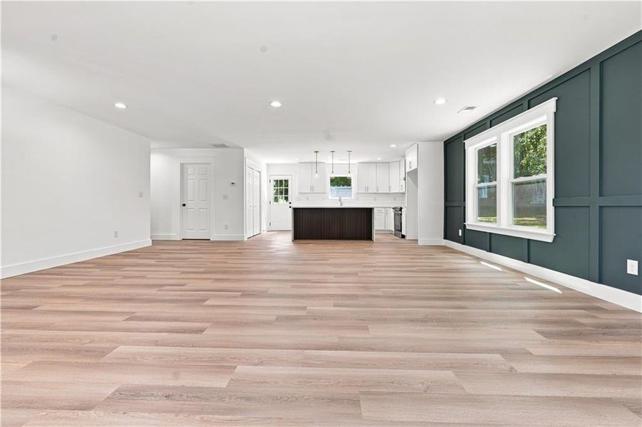Spacious, unfurnished interior of a new home in , Dallas (Image 27). Spacious, unfurnished interior of a new home in , Dallas (Image 27).