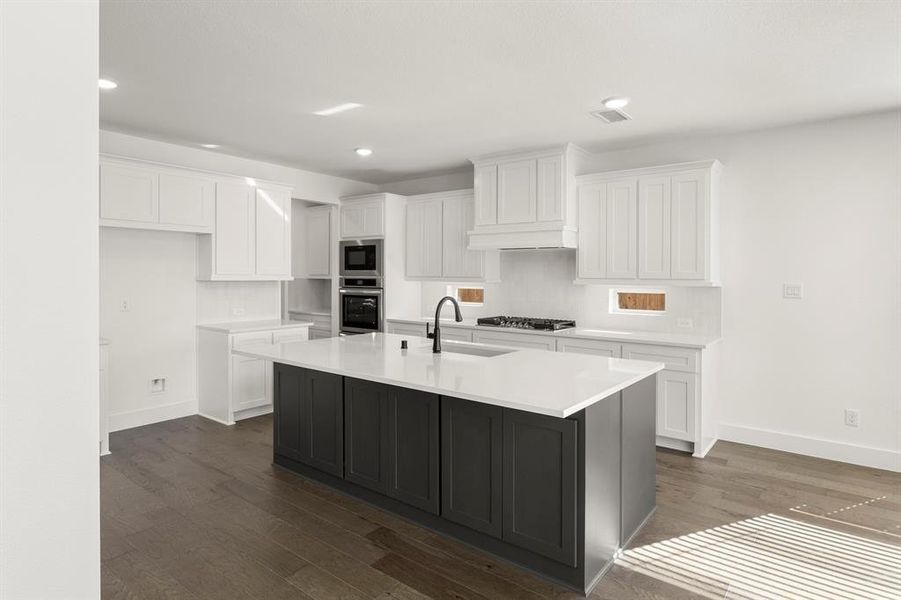 08. 1308 Treasure - Kitchen 08. 1308 Treasure - Kitchen