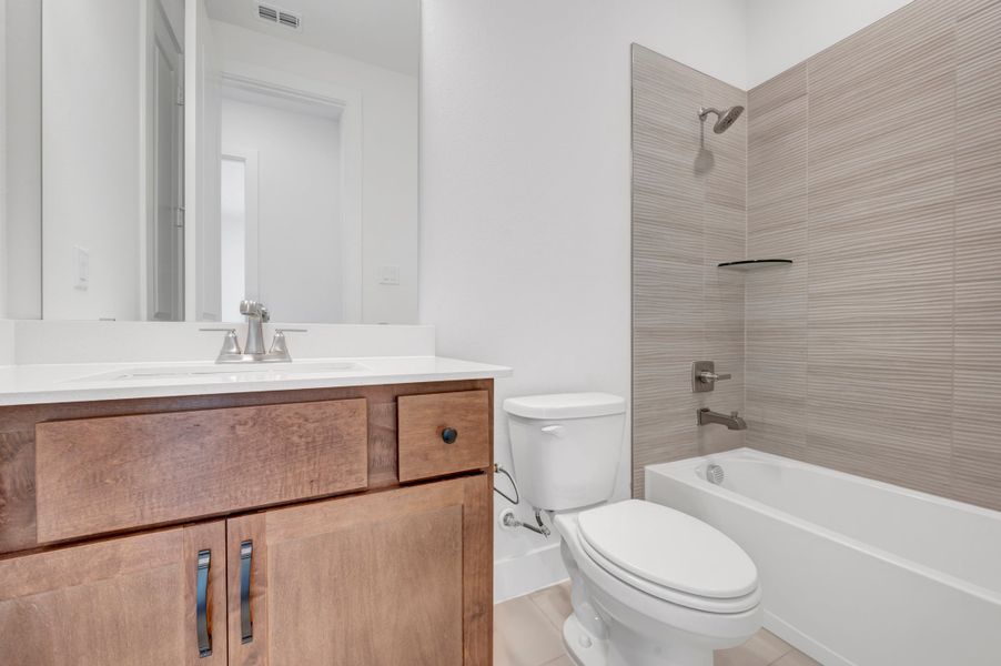 Furnished interior view inside a new home in LaPrelle, Haslet (Image 11).