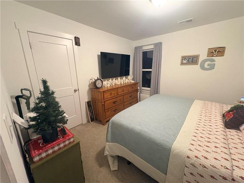Furnished interior view inside a new home in , Toccoa (Image 38).
