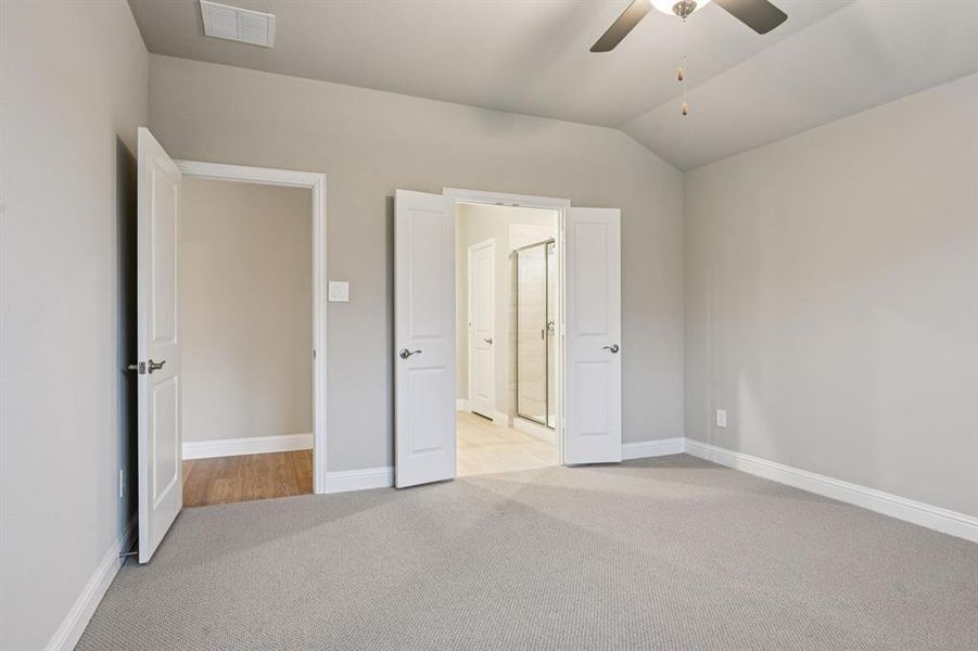 Spacious, unfurnished interior of a new home in Lakehaven - Signature Series, Farmersville (Image 35).