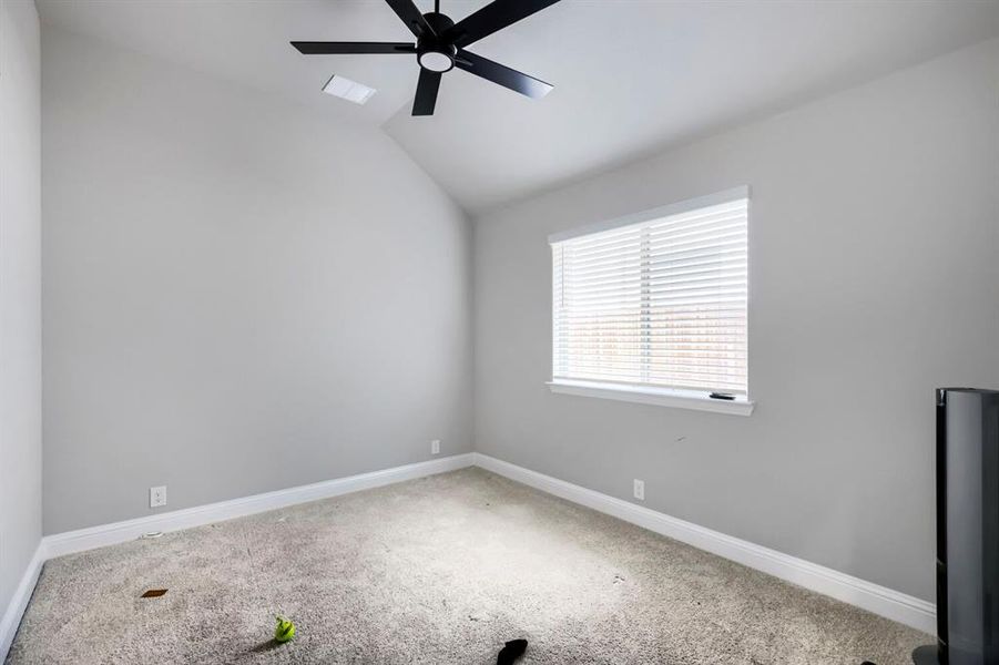Spacious, unfurnished interior of a new home in , Mesquite (Image 20).