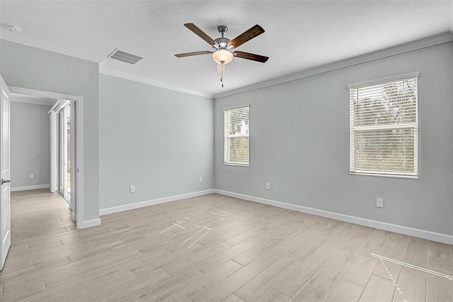 Spacious, unfurnished interior of a new home in Prosperity Lakes Active Adult: Active Adult Manors, Parrish (Image 16).