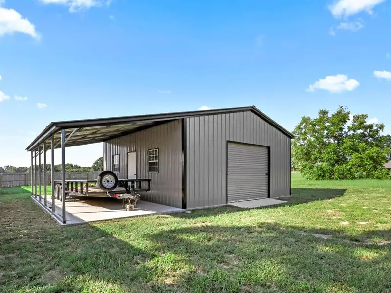 Access from CountyRoad 472 Access from CountyRoad 472