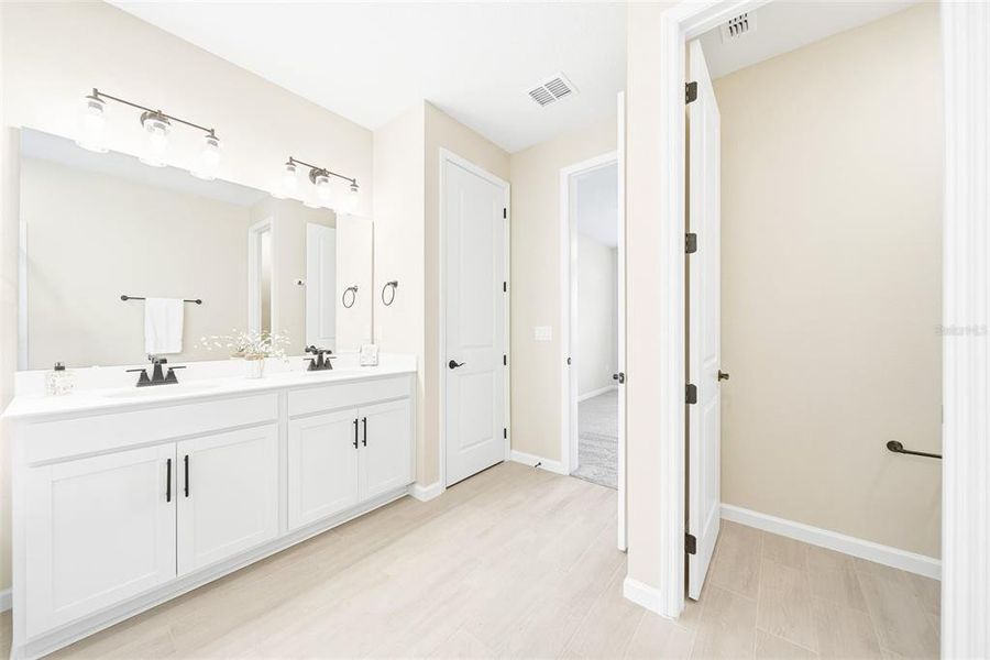Furnished interior view inside a new home in , Haines City (Image 9).