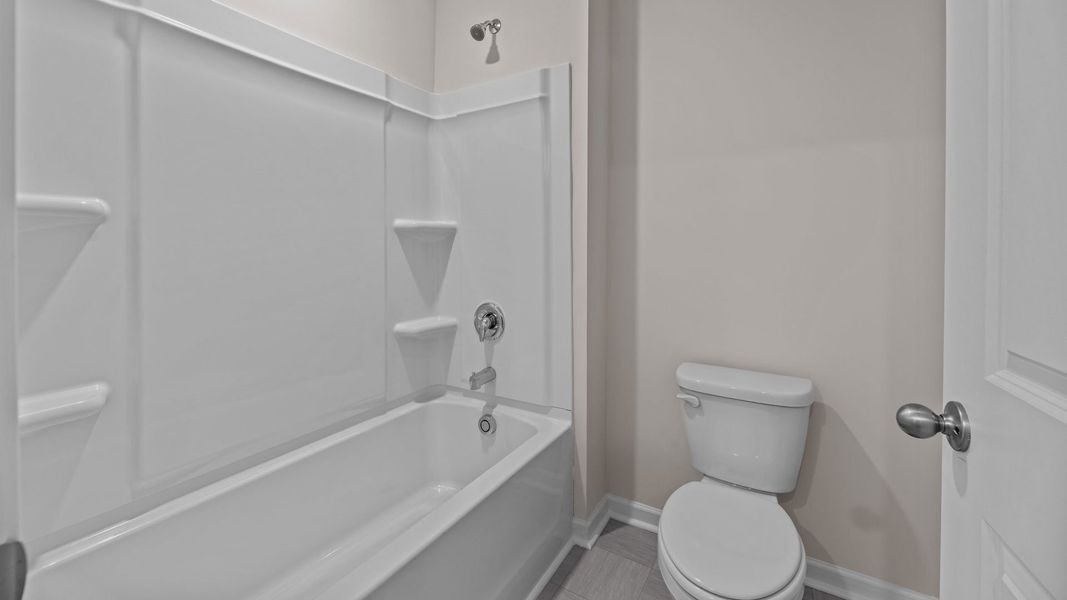 Furnished interior view inside a new home in East Ridge, Ayden (Image 10).