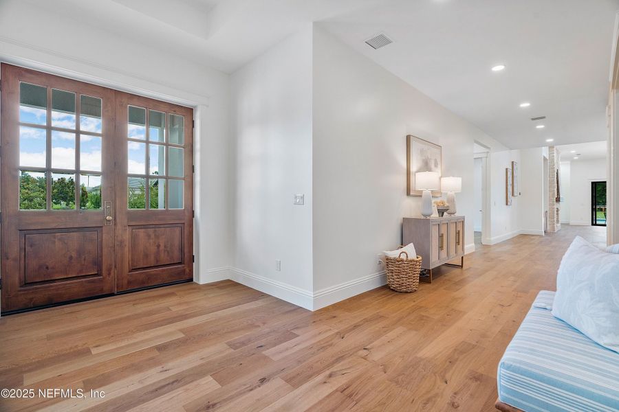 Spacious, unfurnished interior of a new home in , St. Augustine (Image 71).