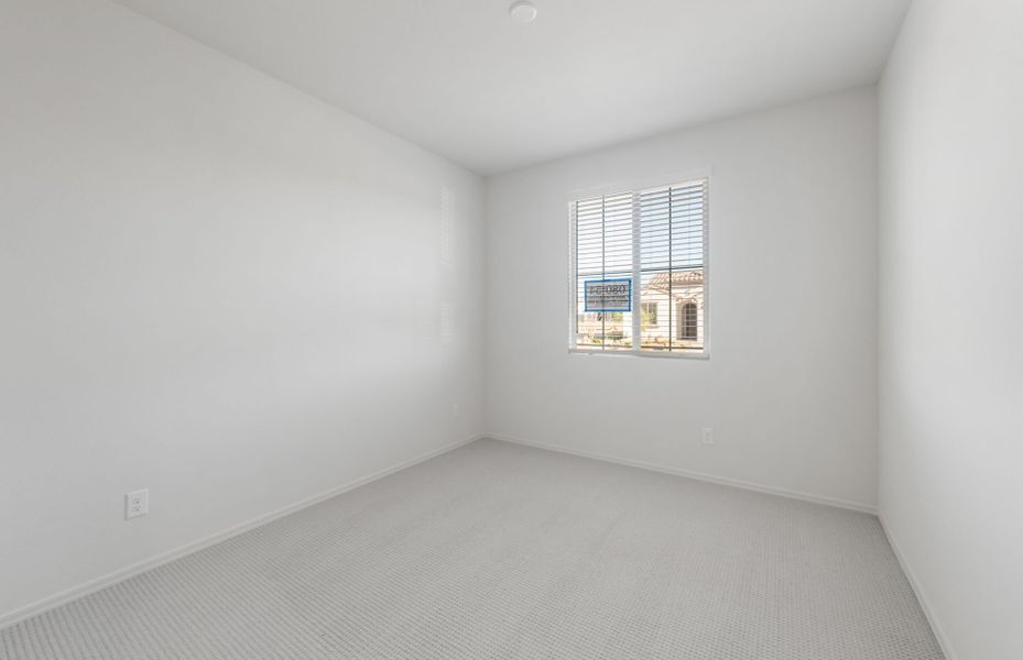 Spacious, unfurnished interior of a new home in Sun City Festival, Buckeye (Image 19).