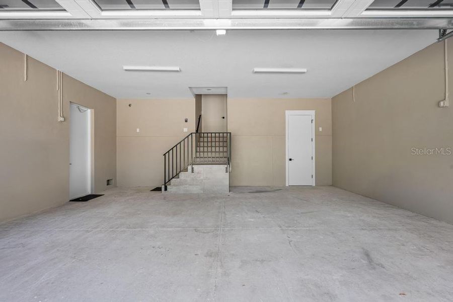 Spacious, unfurnished interior of a new home in , Sarasota (Image 20). Spacious, unfurnished interior of a new home in , Sarasota (Image 20).